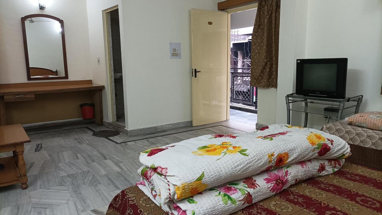 Hotel Siddharth Dehradun Zewnętrze zdjęcie