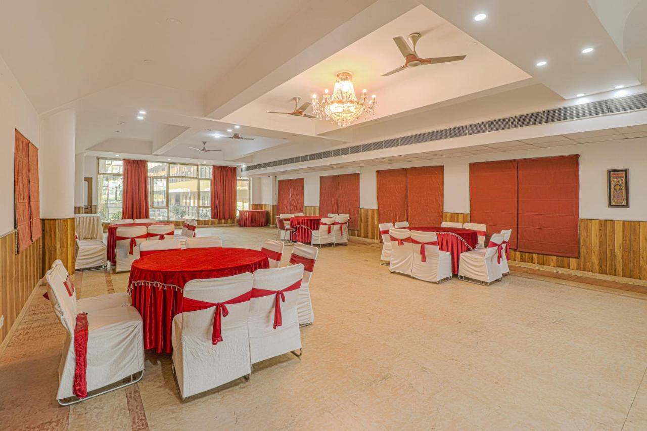 Hotel Siddharth Dehradun Zewnętrze zdjęcie