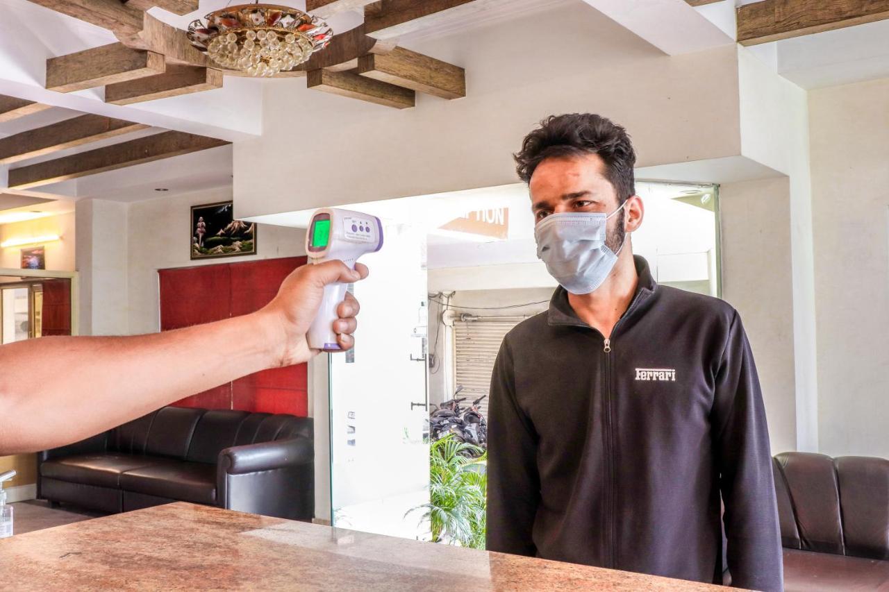 Hotel Siddharth Dehradun Zewnętrze zdjęcie